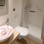 Gaestehaus Ainser אורחן *