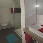 אורחן Gaestehaus Ainser
