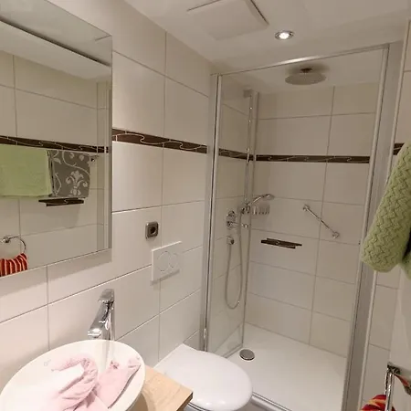 Gaestehaus Ainser Hagnau am Bodensee