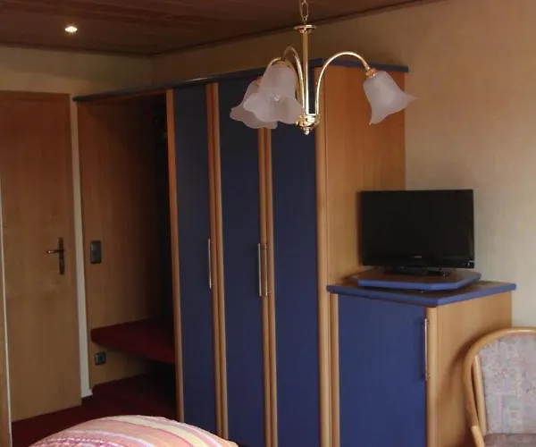 Gaestehaus Ainser Kro *